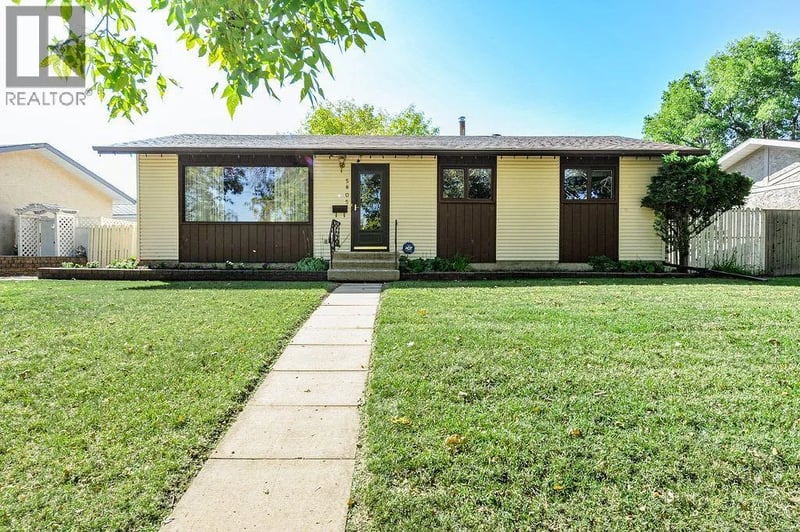 5805 43 Avenue, Camrose, Alberta, T4V0A5, Camrose, Alberta — photo 1 of 5