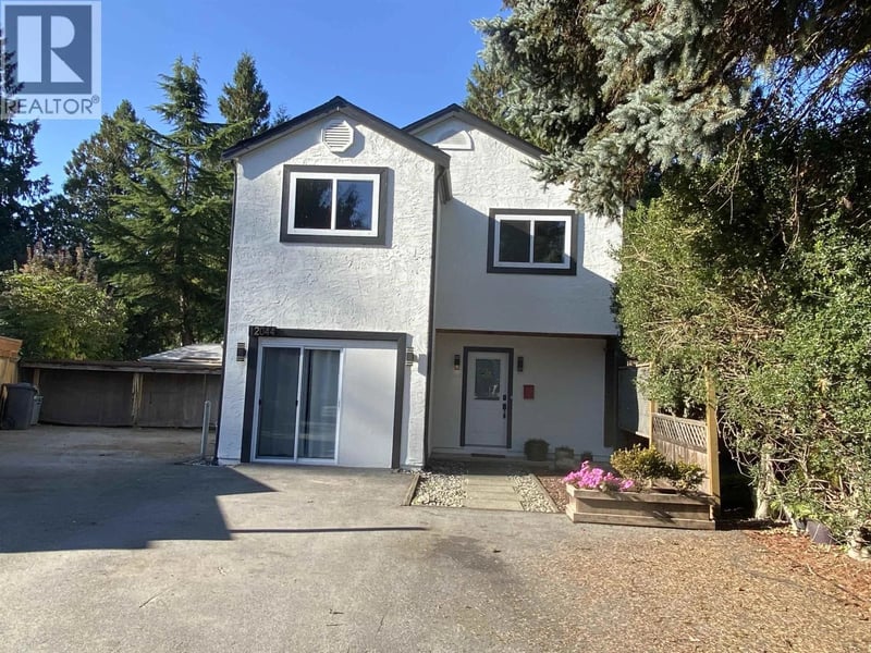 12044 MCINTYRE Court, Maple Ridge, British Columbia, V2X8M8, Maple Ridge, British Columbia — photo 1 of 5