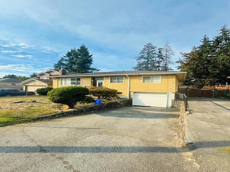 11435 88 Avenue, Delta, British Columbia, V4C3B8, Delta, British Columbia — photo 1 of 5