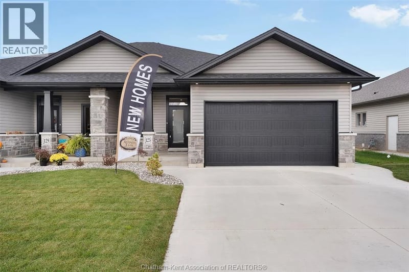 105 Brighton Place, Chatham, Ontario, N7L0G7, Chatham, Ontario — photo 1 of 5