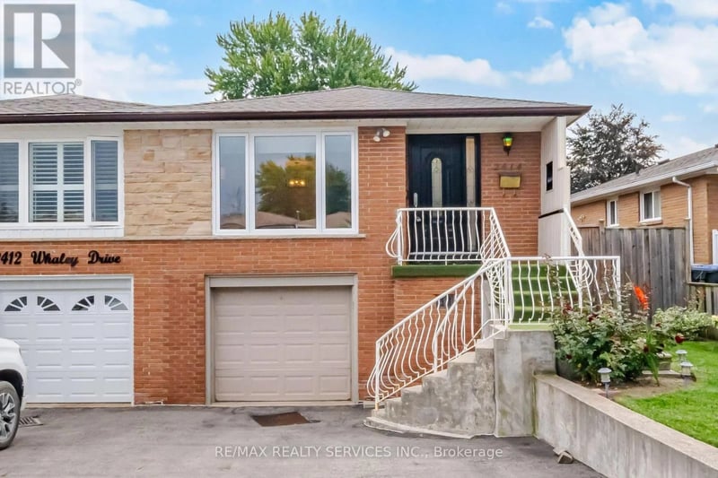 2414 Whaley Drive, Mississauga (Cooksville), Ontario, L5B2B5, Mississauga (Cooksville), Ontario — photo 1 of 5