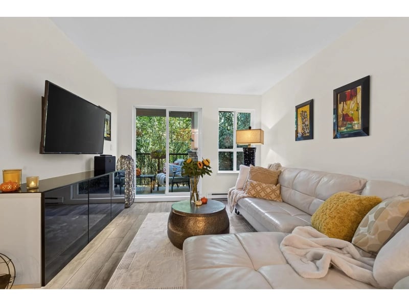 #407 8717 160 Street, Surrey, British Columbia, V4N5X7, Surrey, British Columbia — photo 1 of 5