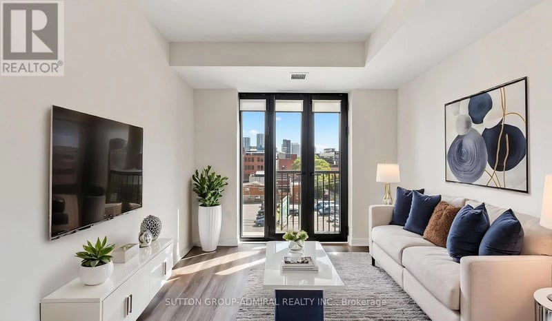 #409 123 Portland Street, Toronto (Waterfront Communities), Ontario, M5V2N4, Toronto (Waterfront Communities), Ontario — photo 1 of 5