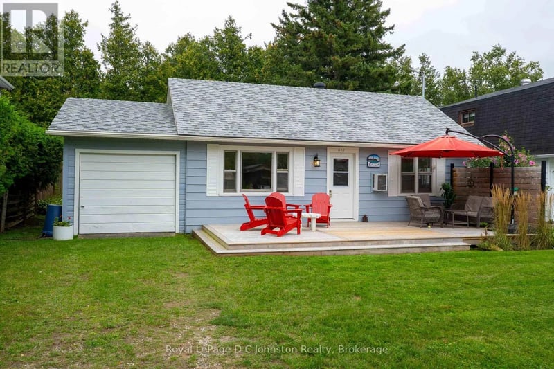 210 Laird Lane, Saugeen Shores, Ontario, N0H2L0, Saugeen Shores, Ontario — photo 1 of 5