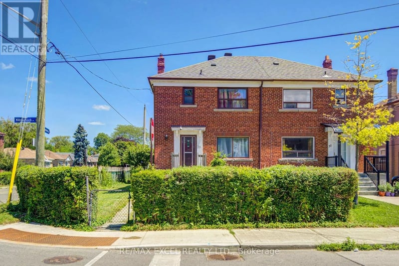 39 Kilmarnock Avenue, Toronto (Clairlea-Birchmount), Ontario, M1K1Y5, Toronto (Clairlea-Birchmount), Ontario — photo 1 of 5