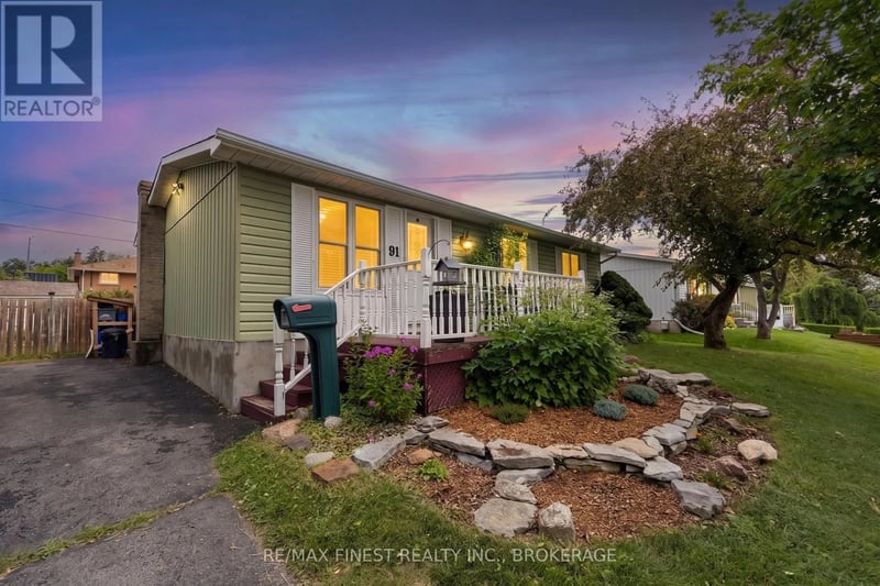 91 Cambridge Crescent, Loyalist (Amherstview), Ontario, K7N1R4, Loyalist (Amherstview), Ontario — photo 1 of 5