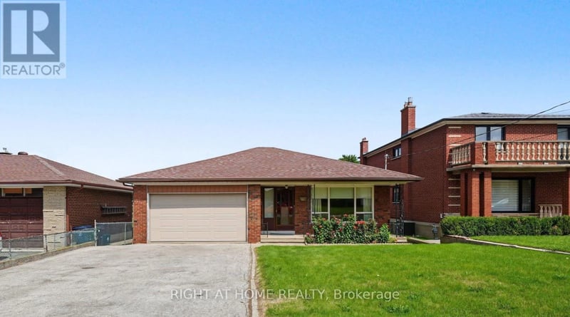 84 Raven Road, Toronto (Rustic), Ontario, M6L2A7, Toronto (Rustic), Ontario — photo 1 of 5