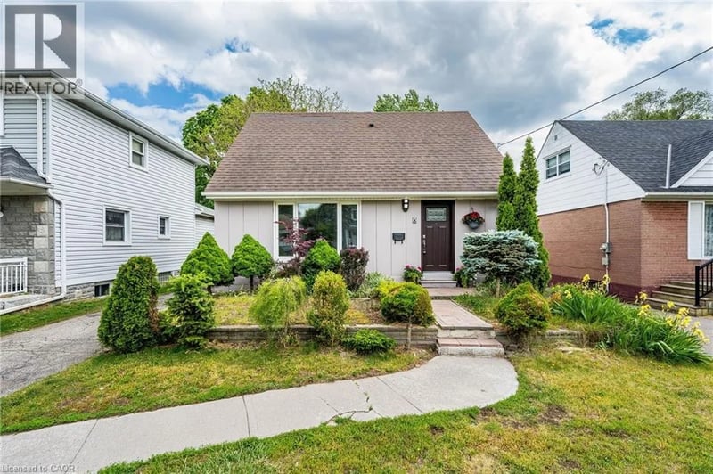 7 PUTNEY Road, Toronto, Ontario, M8W2K6, Toronto, Ontario — photo 1 of 5