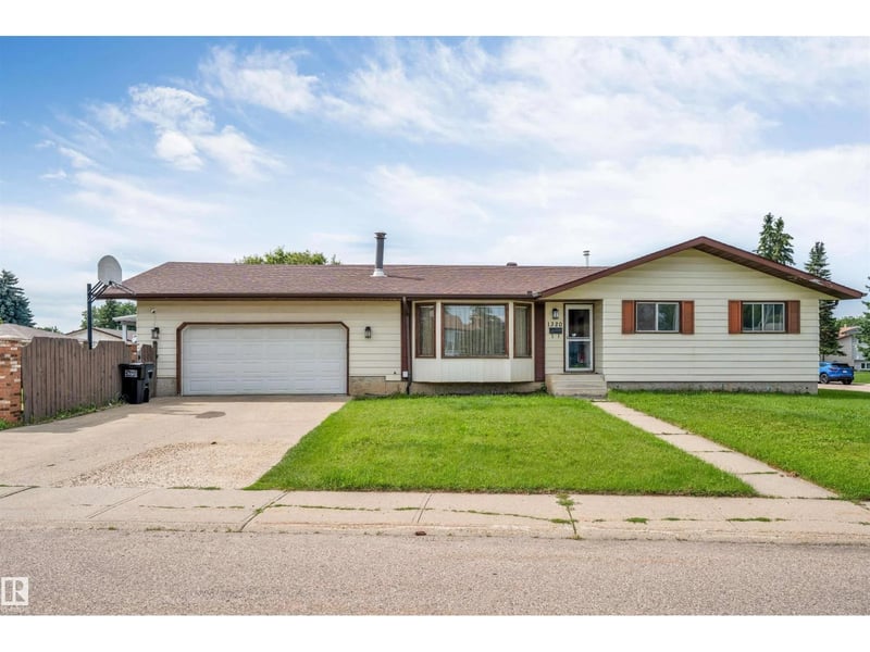 1320 69 ST NW, Edmonton, Alberta, T6K3K6, Edmonton, Alberta — photo 1 of 5
