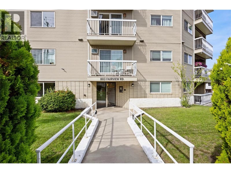 #301 803 Fairview Road, Penticton, British Columbia, V2A5Y7, Penticton, British Columbia — photo 1 of 5