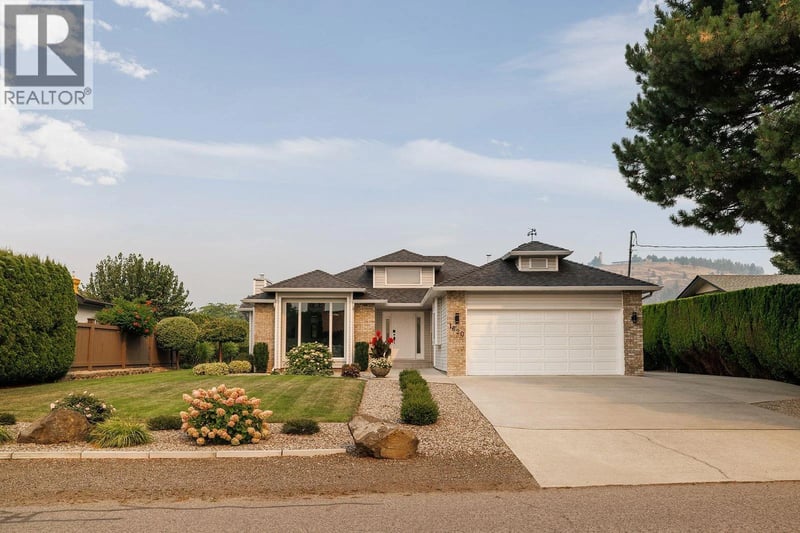 1620 Pritchard Drive, West Kelowna, British Columbia, V4T1X3, West Kelowna, British Columbia — photo 1 of 5