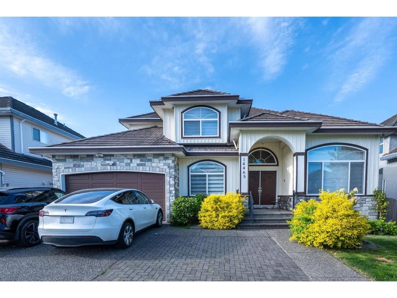 14465 74 Avenue, Surrey, British Columbia, V3S0R8, Surrey, British Columbia — photo 1 of 5