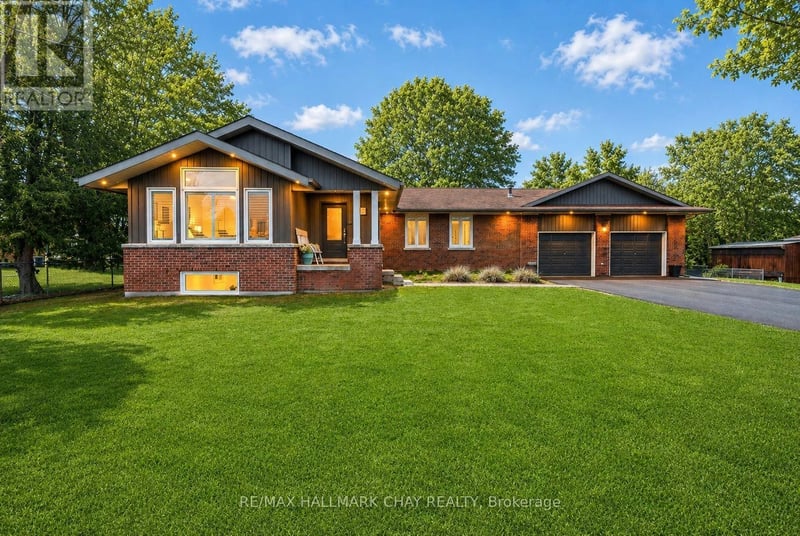 1587 Mount Albert Road, East Gwillimbury (Sharon), Ontario, L0G1V0, East Gwillimbury (Sharon), Ontario — photo 1 of 5