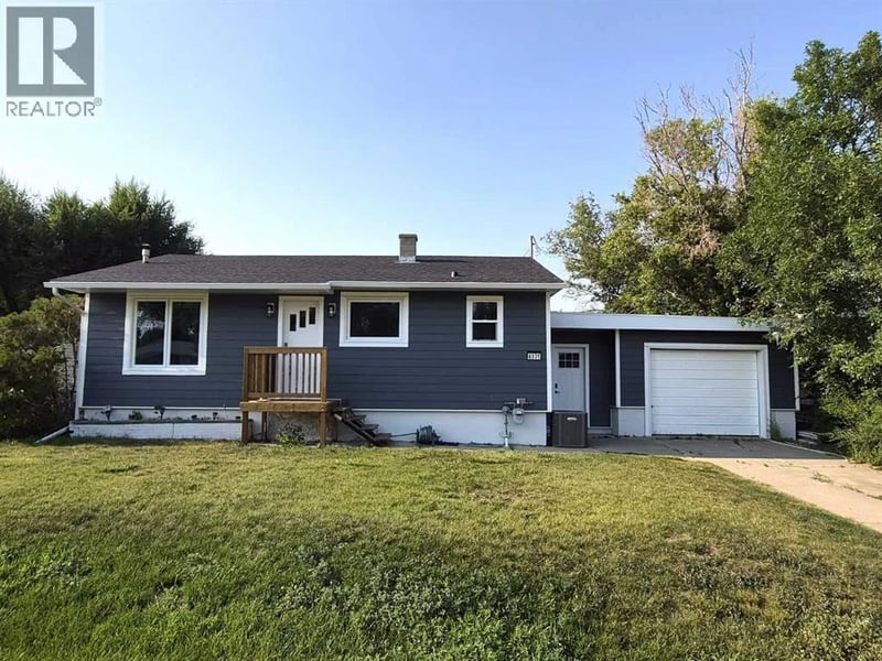 4931 54 Avenue, Taber, Alberta, T1G1H5, Taber, Alberta — photo 1 of 5