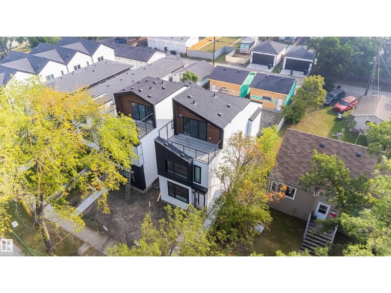 12031 124 ST NW, Edmonton, Alberta, T5L0M8, Edmonton, Alberta — photo 1 of 5