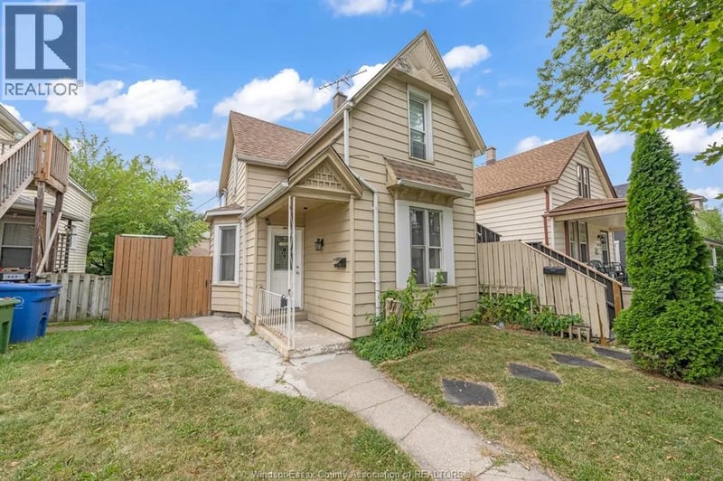 253 CURRY Avenue, Windsor, Ontario, N9B2B4, Windsor, Ontario — photo 1 of 5