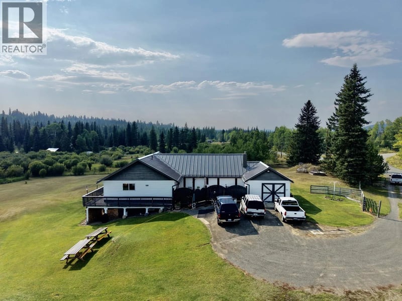 6630 FAWN CREEK Road, 100 Mile House, British Columbia, V0K2E2, 100 Mile House, British Columbia — photo 1 of 5