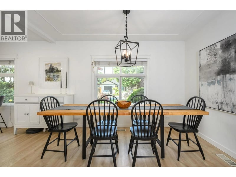 3248 BEVERLEY Crescent, North Vancouver, British Columbia, V7R2W3, North Vancouver, British Columbia — photo 1 of 5