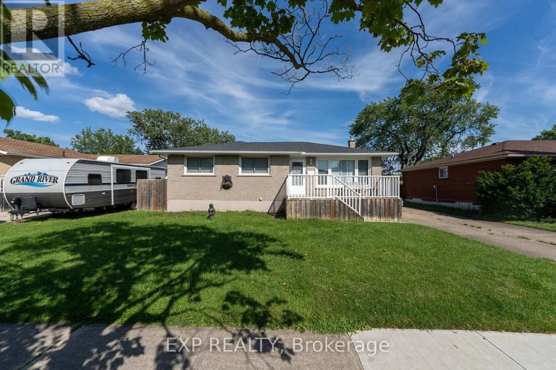 7040 Warden Avenue, Niagara Falls (Arad/Fallsview), Ontario, L2G5P5, Niagara Falls (Arad/Fallsview), Ontario — photo 1 of 5