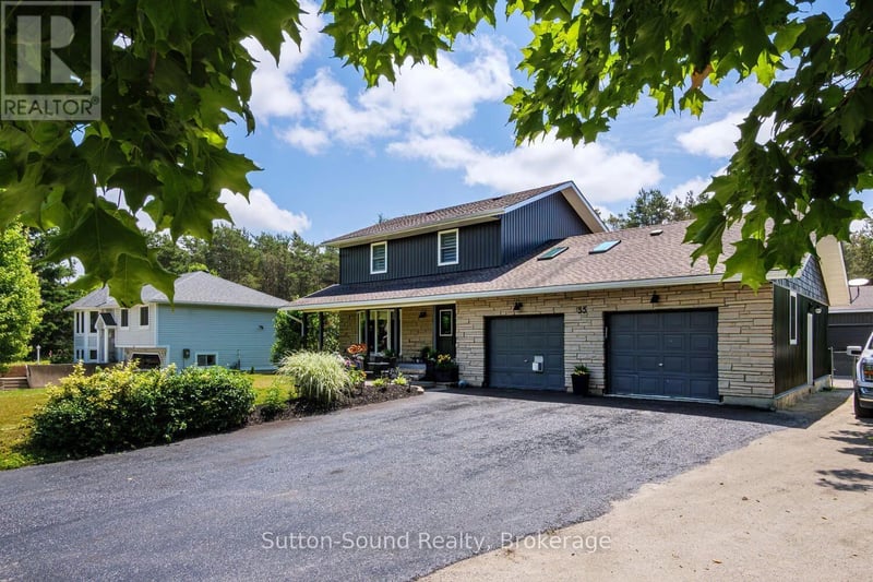 35 Pine Tree Drive, South Bruce Peninsula, Ontario, N0H1P0, South Bruce Peninsula, Ontario — photo 1 of 5