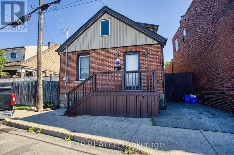 227 Beach Road, Hamilton (Industrial Sector), Ontario, L8L4A9, Hamilton (Industrial Sector), Ontario — photo 1 of 5