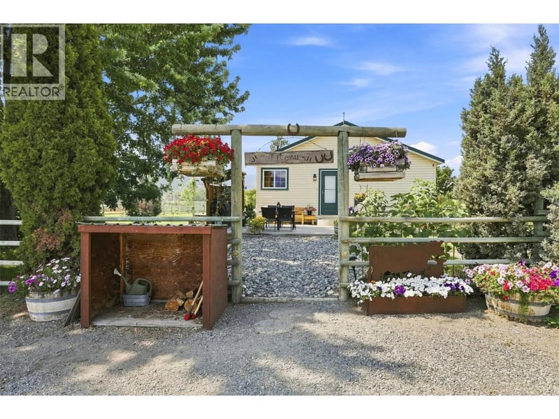 2225 Hazelhurst Road, Merritt, British Columbia, V1K1N7, Merritt, British Columbia — photo 1 of 5