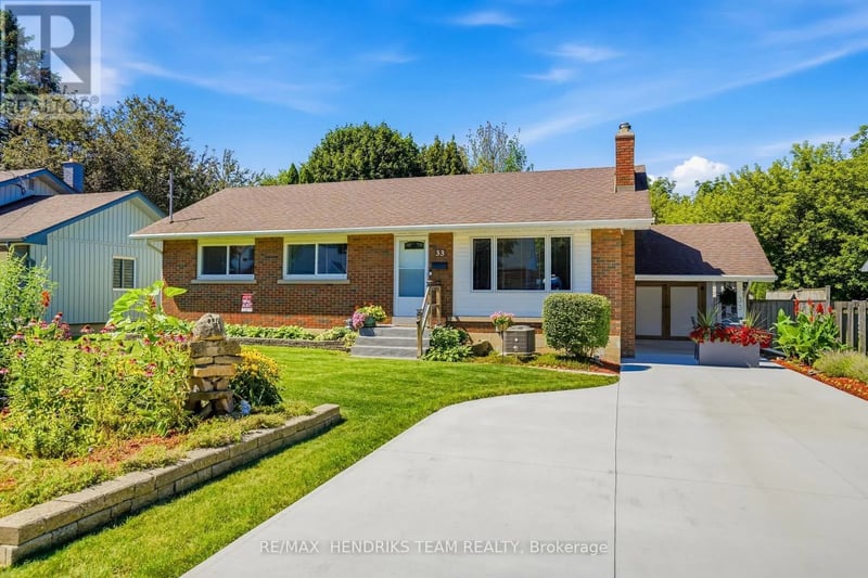 33 Nickerson Avenue, St. Catharines (Vine/Linwell), Ontario, L2N3M5, St. Catharines (Vine/Linwell), Ontario — photo 1 of 5