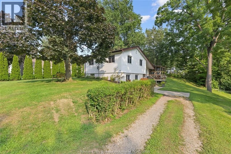 10 OAK Street, Ridgetown, Ontario, N0P2C0, Ridgetown, Ontario — photo 1 of 5
