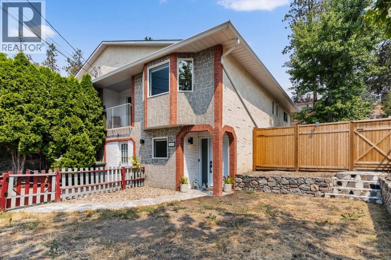 2942 McAllister Road, West Kelowna, British Columbia, V4T1G8, West Kelowna, British Columbia — photo 1 of 5