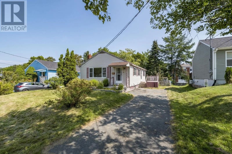60 Thornhill Drive, Spryfield, Nova Scotia, B3R2B4, Spryfield, Nova Scotia — photo 1 of 5
