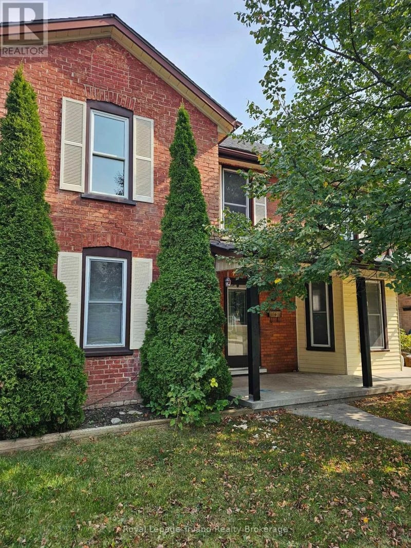 86 Victoria Street North, Woodstock (Woodstock - North), Ontario, N4S6V3, Woodstock (Woodstock - North), Ontario — photo 1 of 5