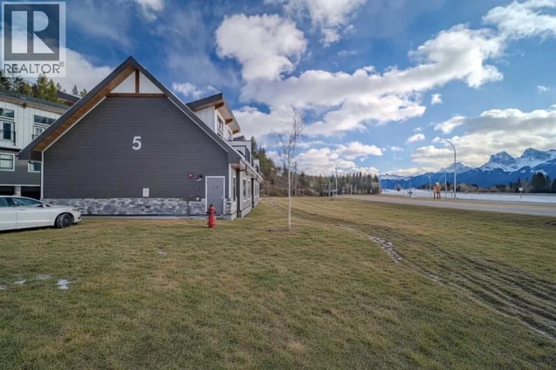 750 Harvie Heights Road, Harvie Heights, Alberta, t1w2w2, Harvie Heights, Alberta — photo 1 of 5