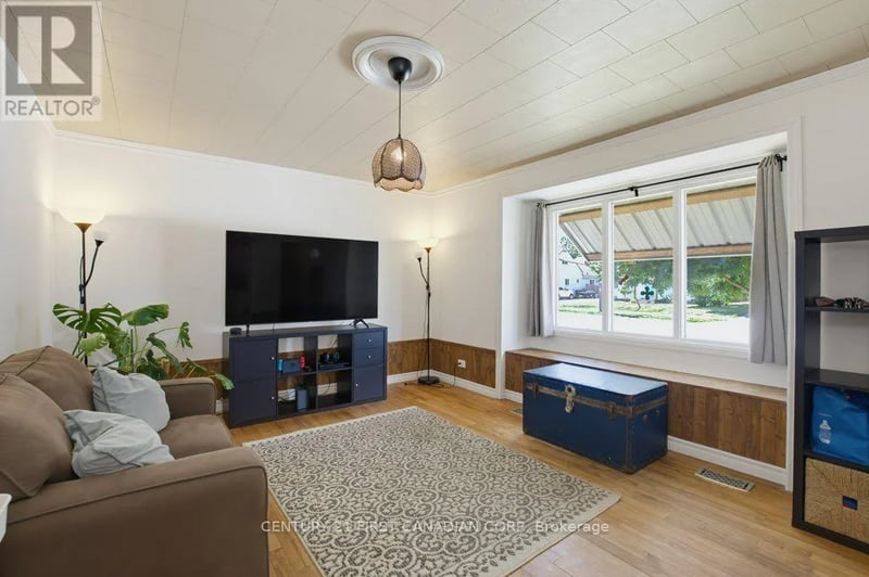 3 Parkside Drive, St. Thomas, Ontario, N5R3T8, St. Thomas, Ontario — photo 1 of 5