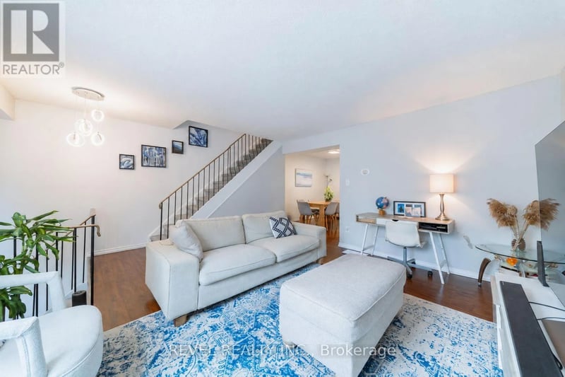 #A3 63 Ferris Lane, Barrie (Cundles East), Ontario, L4M5C4, Barrie (Cundles East), Ontario — photo 1 of 5