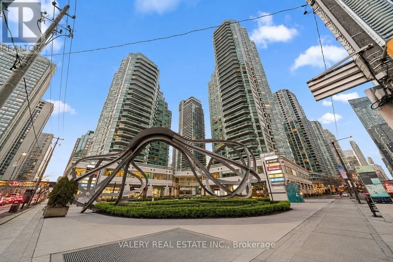 #2910 10 Yonge Street, Toronto (Waterfront Communities), Ontario, M5E1R4, Toronto (Waterfront Communities), Ontario — photo 1 of 5