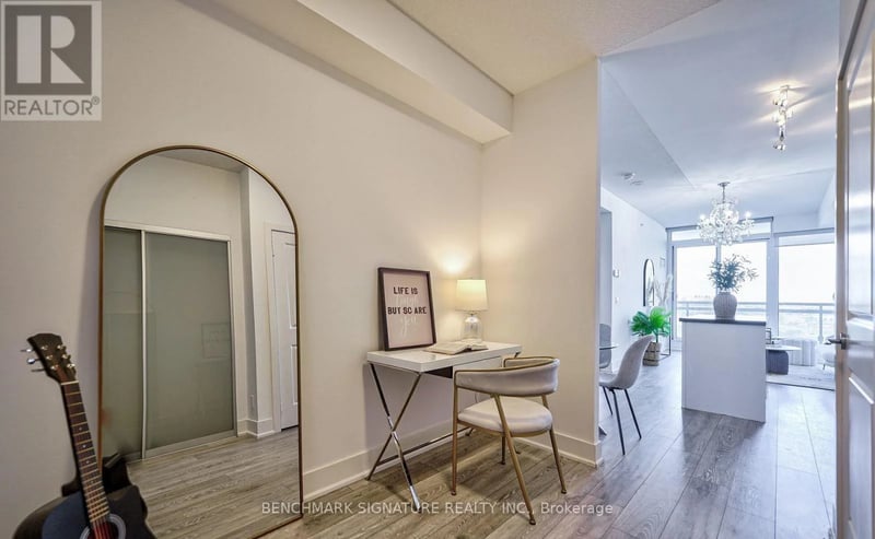 #1115 8081 Birchmount Road, Markham (Unionville), Ontario, L6G0G5, Markham (Unionville), Ontario — photo 1 of 5