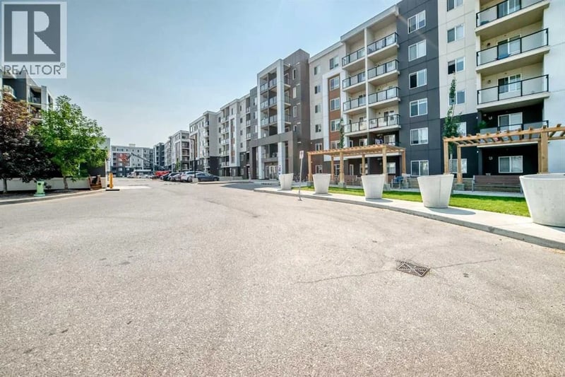 4641 128 Avenue Northeast, Calgary, Alberta, T3N1T3, Calgary, Alberta — photo 1 of 5