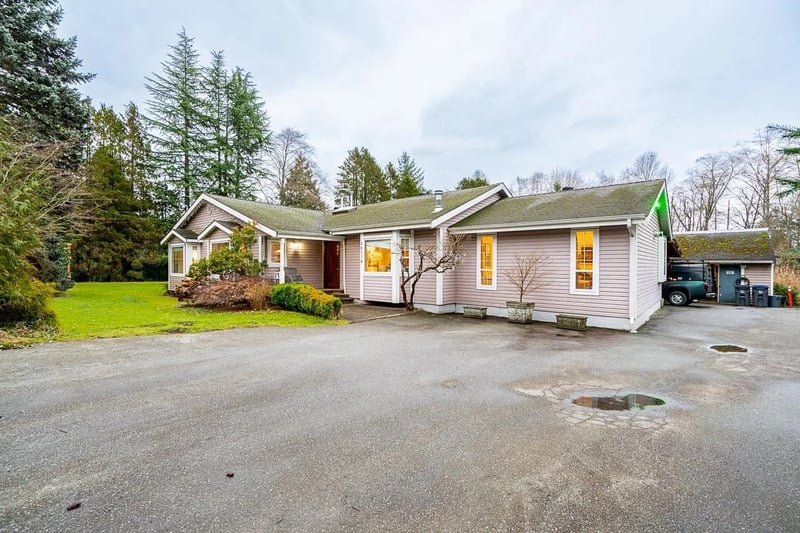 16114 20 Avenue, Surrey, British Columbia, V3Z9M8, Surrey, British Columbia — photo 1 of 5