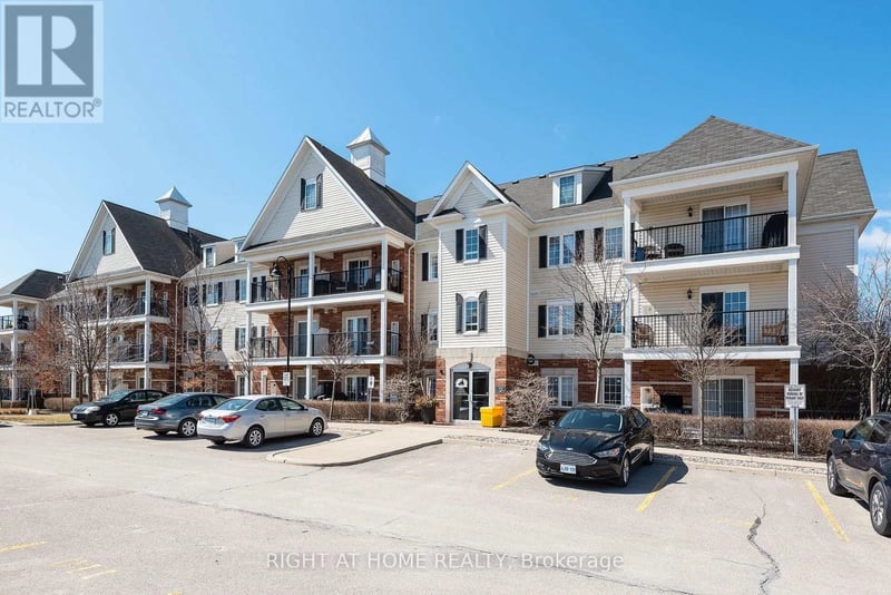 #308 75 Shipway Avenue, Clarington (Newcastle), Ontario, L1B0B8, Clarington (Newcastle), Ontario — photo 1 of 5
