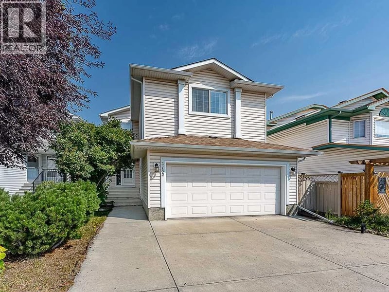 3782 Douglas Ridge Link Southeast, Calgary, Alberta, T2Z3H7, Calgary, Alberta — photo 1 of 5