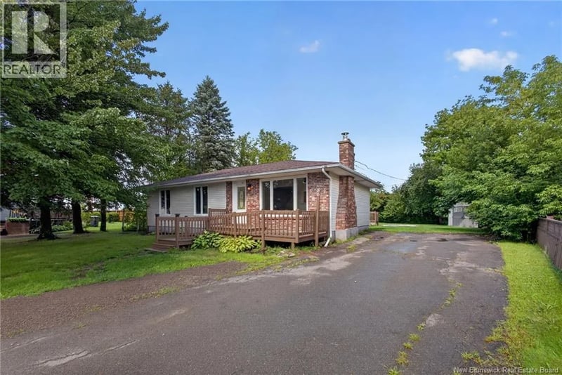 86 Cartier Street, Shediac, New Brunswick, E4P1L3, Shediac, New Brunswick — photo 1 of 5