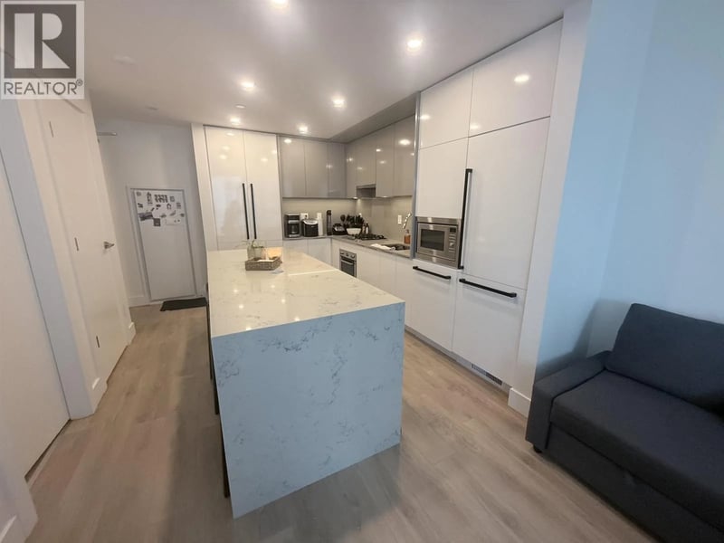 #2510 4711 HAZEL Street, Burnaby, British Columbia, V5H0J9, Burnaby, British Columbia — photo 1 of 5