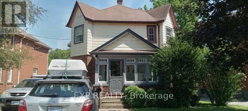 90 River Road, Welland (Welland Downtown), Ontario, L3B2R9, Welland (Welland Downtown), Ontario — photo 1 of 5