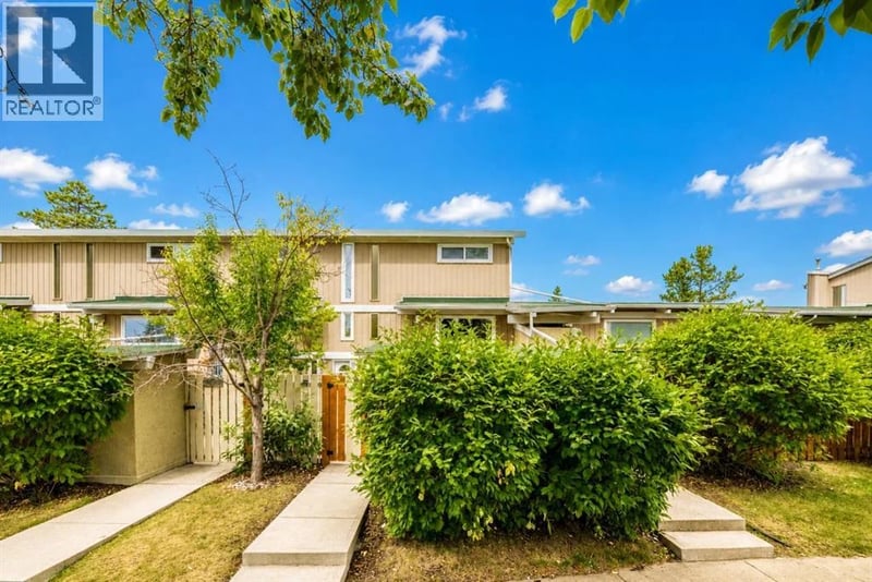 11010 Bonaventure Drive Southeast, Calgary, Alberta, T2J3A8, Calgary, Alberta — photo 1 of 5