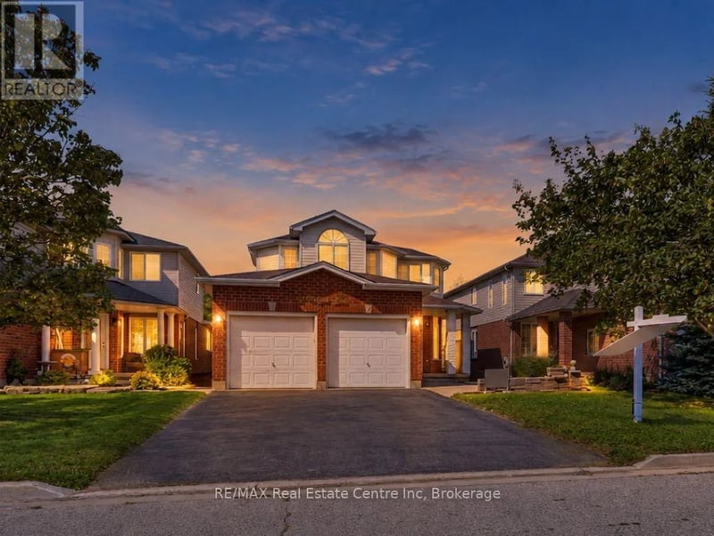 61 MOFFATT Lane, Guelph (Clairfields/Hanlon Business Park), Ontario, N1G5E8, Guelph (Clairfields/Hanlon Business Park), Ontario — photo 1 of 5
