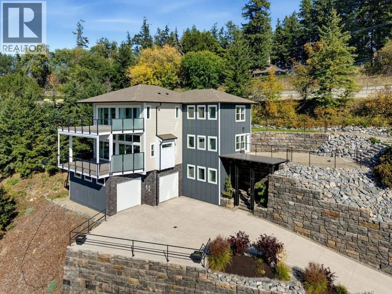 #41 1581 20th Street Northeast, Salmon Arm, British Columbia, V1E0A7, Salmon Arm, British Columbia — photo 1 of 5