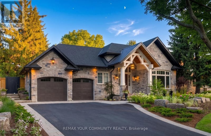 1551 Warland Road, Oakville (SW Southwest), Ontario, L6L1N4, Oakville (SW Southwest), Ontario — photo 1 of 5