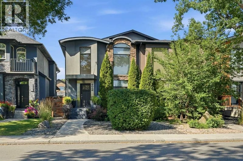 2042 49 Avenue Southwest, Calgary, Alberta, T2T2V4, Calgary, Alberta — photo 1 of 5