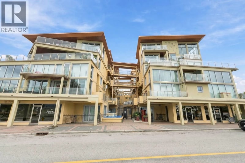 #205 250 MARINA Way, Penticton, British Columbia, V2A1H4, Penticton, British Columbia — photo 1 of 5