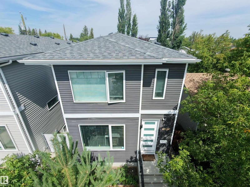 15212 98 AV NW, Edmonton, Alberta, T5P0G4, Edmonton, Alberta — photo 1 of 5